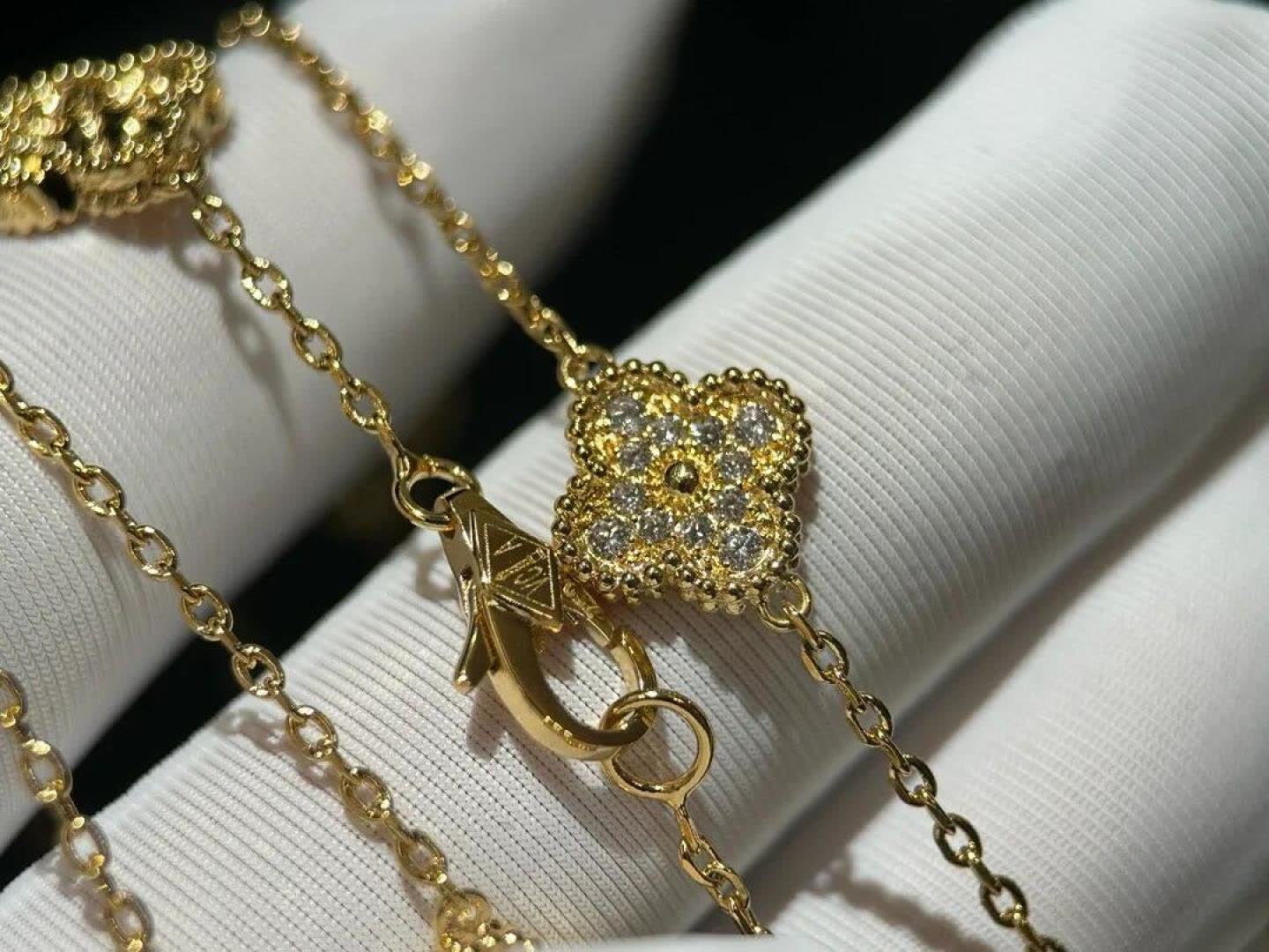 Van Cleef & Arpels Vintage Alhambra Necklace